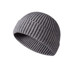 Gorros de punto de alta calidad personalizados, diseño moderno y suave para el invierno, ajuste cómodo para uso diario al aire libre, ajuste elástico, jacquard. - Product Image 6