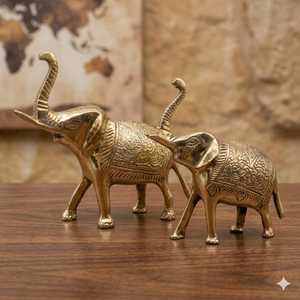 Figurine d'éléphant classique en laiton faite à la main, gravée avec un design traditionnel, décoration de table, sculpture animale pour salon - Product Image 4