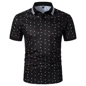 เสื้อโปโลพิมพ์ลายสำหรับผู้ชาย ออกแบบด้วยผ้าระบายอากาศได้ดีและลายกราฟิกสีสันสดใส เหมาะสำหรับทำงาน เล่นกีฬา และงานอีเว้นท์ต่างๆ - Product Image 1
