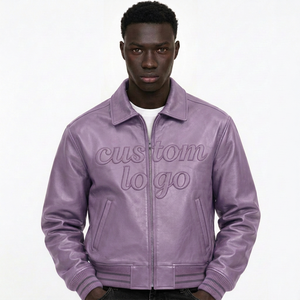 Chaqueta Varsity de Cuero Personalizada para Hombre, Chaqueta Bomber de Cuero con Letras Bordadas en Chenille, Mangas en Contraste y Dobladillo Acanalado - Product Image 2