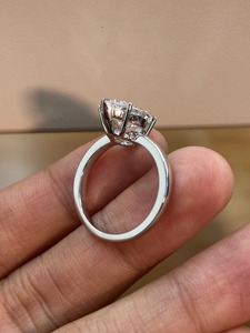 แหวนหมั้นเพชรเม็ดเดี่ยวทรงมาร์คีส์ 3 กะรัต ทองคำขาว 14K ได้รับการรับรองจาก IGI เพชรเพาะเลี้ยงในห้องปฏิบัติการ ความใส VS+ สี E-F ตัวเรือนแบบหนามเตย - Product Image 2