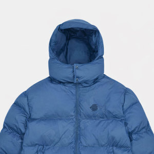 Veste matelassée pour homme avec rembourrage épais offrant un ajustement confortable, idéale pour le travail en extérieur et les voyages - Product Image 3