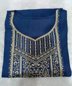 Kurti de Rayón con Bordado Elegante, Prenda Étnica para Fiestas, Precio al por Mayor, Color Azul Marino - Product Image 2