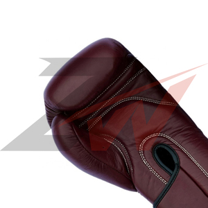 Gants de boxe professionnels avec logo personnalisé, fabriqués en usine, gants MMA pas chers pour hommes, femmes et jeunes, activités d'entraînement en arts martiaux, cuir durable - Product Image 3