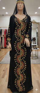 ชุดอาบายะผ้าจอร์เจตต์สีดำหรูหรา ปักลายสีทองแดงแดงเข้ม งานปักมือแบบดั้งเดิม สง่างาม ยาวคลุมเท้า เหมาะสำหรับงานกลางคืนสำหรับผู้หญิง - Product Image 2