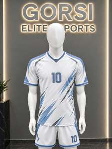 Ensemble de maillots de football unisexes personnalisés, col en V, sublimation, polyester respirant, shorts, chaussettes, séchage rapide, taille élastique, poches, sport - Product Image 4