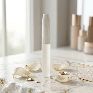 กาวติดเล็บปลอมชนิดกด 2 กรัม สูตรเฉพาะ UV รับผลิตแบรนด์ส่วนตัว OEM/ODM - Product Image 3