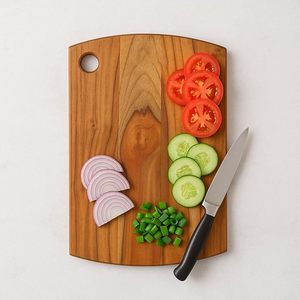 Cuisine avec de magnifiques et durables planches à découper en bois de chez Wooden Chopping Board - Product Image 3