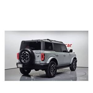 Ford Bronco 2.7 Outer Banks Diciembre 2023 13,950 km Caja de Cambios Automática Asientos de Cuero con Cámara Trasera - Product Image 2