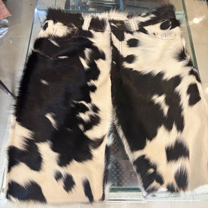 Shorts en cuir de vachette premium avec poils, style western ranch, streetwear de créateur, shorts en cuir véritable pour homme - Product Image 1