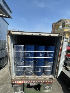 Venta Directa de Fábrica Vietnamita: Látex de Caucho Natural Líquido DRC con Alto Contenido de Amoníaco (60%), Grado Médico, Marca NGOC CHAU, para Moldeo - Product Image 4