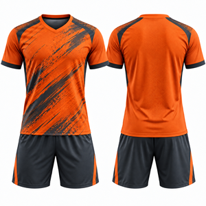 Conjunto de Uniforme de Fútbol Personalizado al por Mayor para Hombre, Camiseta de Fútbol Blanca, Dorada y Negra con Cuello en V, Uniforme de Poliéster para Clubes y Equipos - Product Image 1
