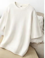 T-shirt Oversize en Maille Gaufrée Texturée 240 GSM d'Inspiration Designer, Coupe Décontractée et Ajustée, Coton de Haute Qualité, Mode Urbaine, Export