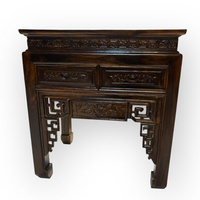 Mesa de Altar Moderna Pequeña de Madera Chiuliu, Diseño Duradero, Modelo Tam Viet A75, No Plegable, Origen Vietnam