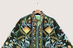 Abrigo de terciopelo bordado floral para mujer de talla grande, estilo bohemio, cuello vuelto, manga larga, ropa de abrigo para otoño - Product Image 4