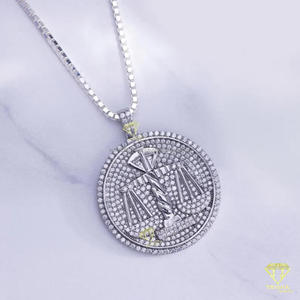 Pendentif licorne fait main avec un design de bijoux hip-hop luxueux et une finition de haute qualité - Product Image 3