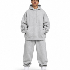Ensemble de survêtement gris à capuche pour homme – Sweat-shirt et pantalon de jogging en coton de couleur unie à manches longues, coupe ample, idéal pour l'automne - Product Image 3