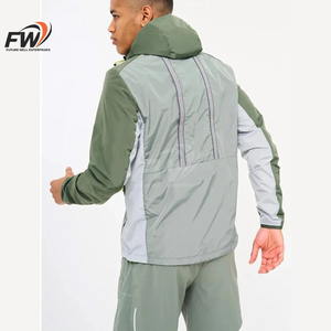 ชุดเซ็ตเสื้อแจ็คเก็ตและกางเกงวินด์เบรกเกอร์ผ้าไนลอนเนื้อนุ่มแบบทอ พร้อมปักโลโก้ตามสั่ง (OEM) สำหรับผู้ชาย - Product Image 2