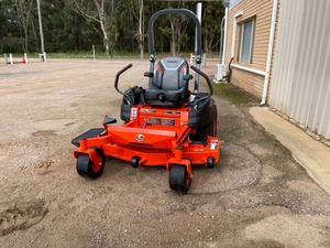 Tondeuse autoportée Kubota haute performance à moteur diesel, qualité commerciale, robuste, pour jardinage intensif - Product Image 6