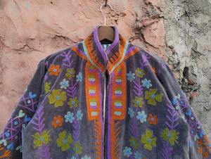 Nouveautés : Veste en velours brodée style bohème indien, veste de luxe artisanale Suzani, unisexe - Product Image 4