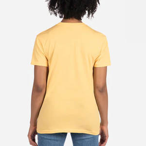 Camiseta de Cuello Redondo CVC Suave para Hombre, Marca Next Level Apparel, Unisex, Camiseta Unisex de Mezcla Triple - Product Image 2