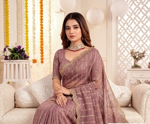 AARA Fashion Sari indien traditionnel en soie pour femme, tenue de mariage, broderie or et violet, coupe classique, longueur ras du sol, protection solaire - Product Image 4
