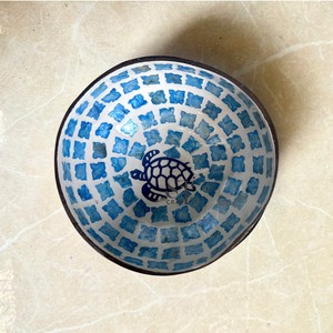 Bol décoratif en coquille de noix de coco naturelle incrusté de nacre, motif raie bleue océanique, laqué, pour rangement, vente en gros, décoration de plage - Product Image 5