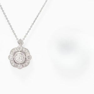 Collar con Colgante de Diamante Cultivado en Laboratorio de 0.50ct, Engastado en Bisel, Oro Amarillo de 14K, Joyería Fina para Mujer, Estilo Minimalista y Elegante para Uso Diario - Product Image 4