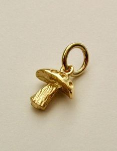Collier et Bracelet Pendentif Champignon Doré Tendance – Bijoux Naturels de Luxe pour Femmes et Filles – Style Minimaliste – Cadeau Idéal - Product Image 6