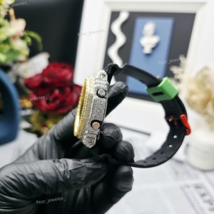 Montre analogique-numérique de luxe Bust Down, boîtier argenté, bracelet en caoutchouc, lunette en moissanite VVS, cadran noir, montre pour homme - Product Image 3