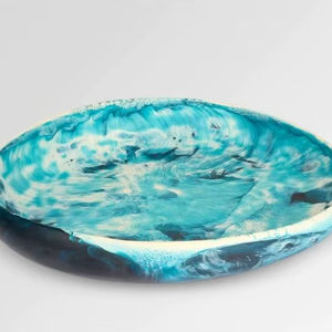 Plateau de service en résine artisanale pour la décoration intérieure, mettant en valeur un savoir-faire artistique et une texture visuelle unique - Product Image 1