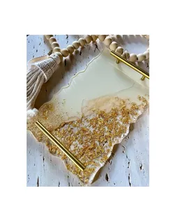Plateaux décoratifs élégants en résine avec motifs métalliques et végétaux pour la décoration intérieure et l'utilisation sur table à manger moderne - Product Image 2