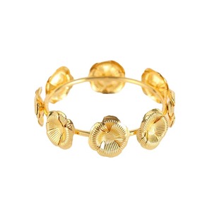 Anneau de serviette doré à motif floral élégant pour la décoration de table, l'aménagement de mariage et l'accueil de luxe - Product Image 6