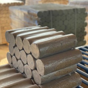 Briquettes de bois RUF de haute qualité, combustible biomasse écologique pour le chauffage, le barbecue et l'usage industriel, faible teneur en cendres, haute valeur calorifique, en vente - Product Image 1