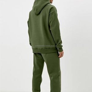 Conjunto Deportivo de Dos Piezas con Logotipo Personalizado, Pantalones Joggers y Chaqueta Cortavientos para Hombre, 100% Algodón - Product Image 2