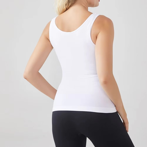 Camiseta sin mangas blanca para mujer, cuello redondo, color sólido, transpirable, de punto, con spandex y algodón, estilo minimalista, corte regular - Product Image 2