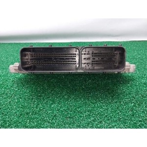 300 ECU y Módulos de Computación Usados 04896420AE - Product Image 3