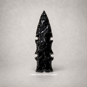 Sculpture en obsidienne noire en forme de pointe de flèche, sculptée à la main, art de forme libre, objet de collection, artisanat en pierre semi-précieuse - Product Image 6