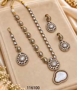 Ensemble de bijoux Kundan Mehendi indien traditionnel, collier plaqué or antique avec boucles d'oreilles et Maang Tikka pour les mariées, pour femmes - Product Image 2