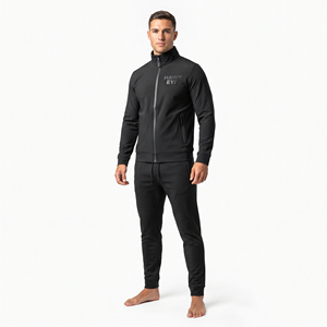 Conjunto Deportivo Completo para Hombre, Color Negro Sólido, Cuello Alto, Corte Regular, Pantalones Deportivos con Bolsillos Laterales, Transpirable, Poliéster y Nailon - Product Image 1