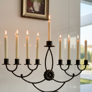 Candélabre en fer forgé à la main, style vintage, décoration d'intérieur, élégance, artisanat métallique classique de KHP Vietnam - Product Image 1