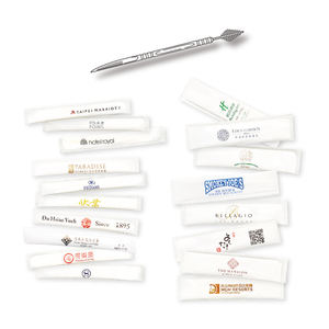 Cure-dents jetables en plastique à usage unique Vaisselle individuelle pour hôtels et restaurants Cure-dents de marque emballés en papier - Product Image 1