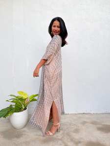 Caftán gris teñido a mano Karen, pieza única, de tela de rayón, vestido informal para estar en casa o en el resort. - Product Image 2