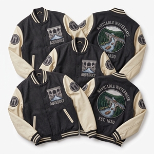 Chaqueta Letterman al por mayor, abrigo universitario de lana granate, bordado Water Timber Race Flume, mangas de cuero beige, estilo bomber. - Product Image 5
