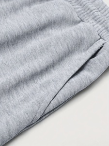 ชุดวอร์มผ้าฟลีซปักลายคุณภาพพรีเมียม ปรับแต่งด้วยโลโก้ของคุณเอง สำหรับผู้ชายและผู้หญิง - Product Image 3