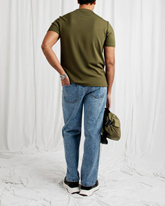 T-shirt uni vert olive pour homme de qualité supérieure, doux, 100% coton, col rond, manches courtes, coupe ample décontractée, confortable pour l'été - Product Image 4