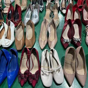 รองเท้ามือ<span class=keywords><strong>สอง</strong></span>จากอิตาลีรองเท้าส้นเข็มของผู้หญิงรองเท้าส้นเข็มรองเท้าแตะแฟชั่นสตรีพรีเมี่ยมสะอาดและไม่บุบสลาย - Product Image 6