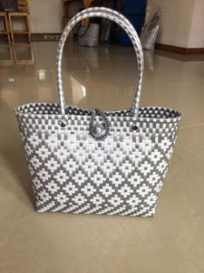 Bolsas de Plástico con Asas Suaves Personalizadas al por Mayor, Bolsas de Compras de Lujo para Minoristas, Proveedor de Vietnam - Product Image 2