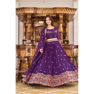 SÉQUENCE DE GEORGETTE ATTRACTIVE et BRODERIE AU FIL LEHENGA CHOLI AVEC DUPATTA VIOLET - Product Image 1