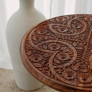 Table d'appoint ronde en bois de Sheesham sculpté à la main, design contemporain, installation sur plateau |   Vente en gros d'artisanat de Moradabad - Product Image 2